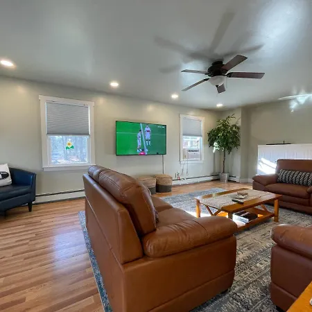 Catskill Home With King Bed, Indoor Hot Tub And Bbq Near Woodstock And Skiing